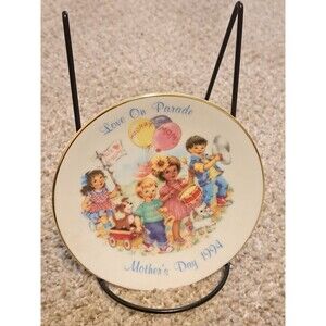 Avon 1994 Mother's Day 22K Trim 5" Porcelain Collectors Plate